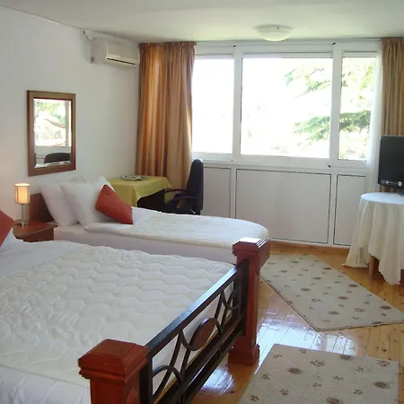 Hotel Villa Garden Ulcinj-Ulqin-3